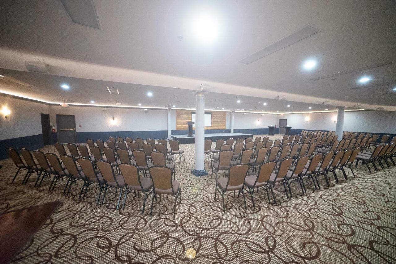 The Stone Castle Hotel & Conference Center Μπράνσον Εξωτερικό φωτογραφία