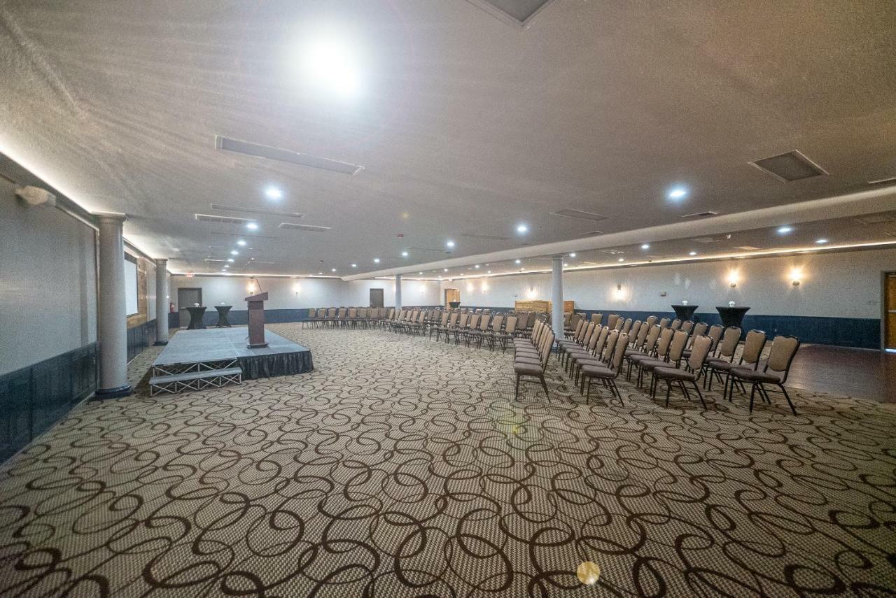 The Stone Castle Hotel & Conference Center Μπράνσον Εξωτερικό φωτογραφία