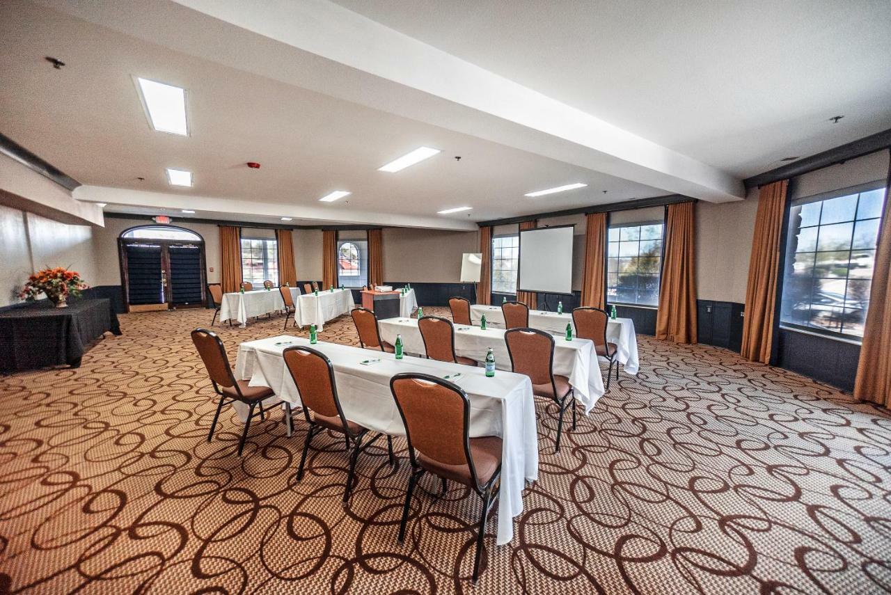 The Stone Castle Hotel & Conference Center Μπράνσον Εξωτερικό φωτογραφία
